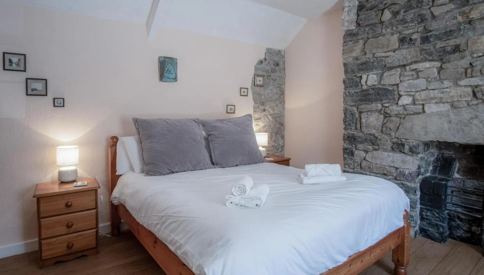 Rose Cottage - 3 Bedroom Cottage - Parkmill Swansea